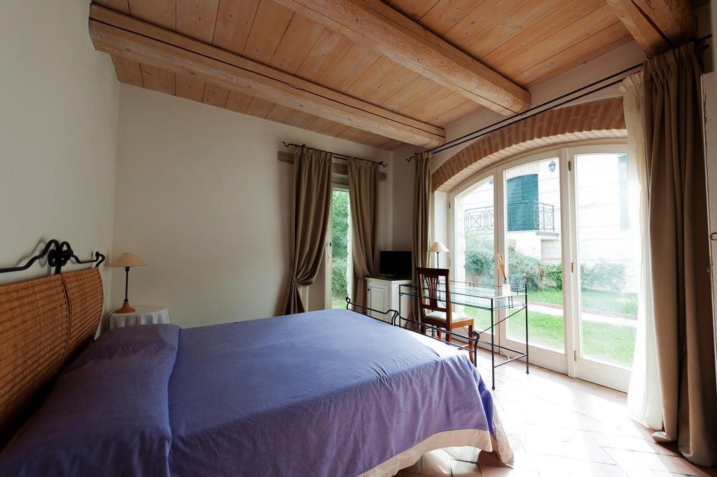 سيرولو Valcastagno Relais & Residence الغرفة الصورة